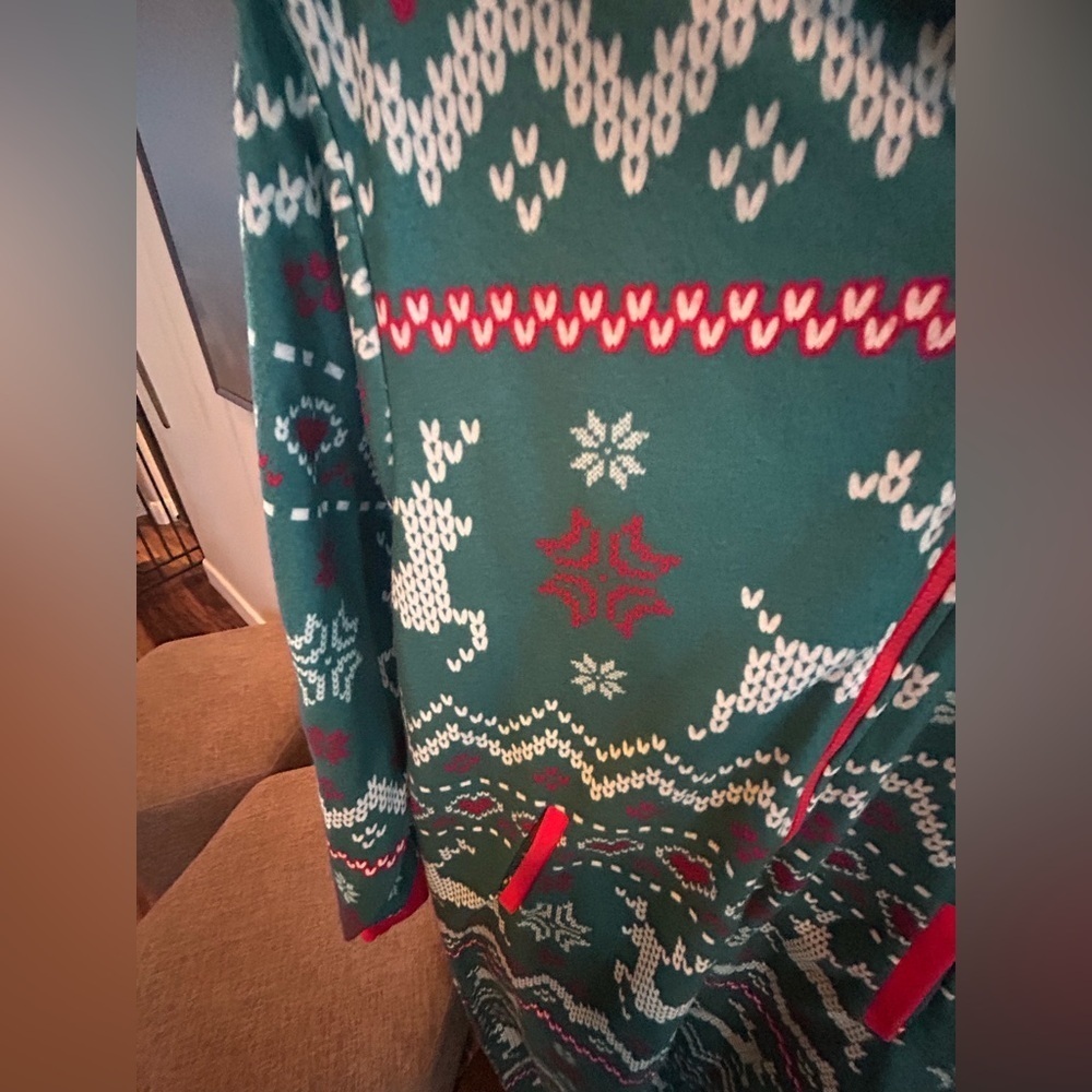 NWOT Giggling Get Up Green Reindeer Pajamas - Picture 13 of 15
